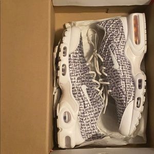 women’s air max plus se , barely wore